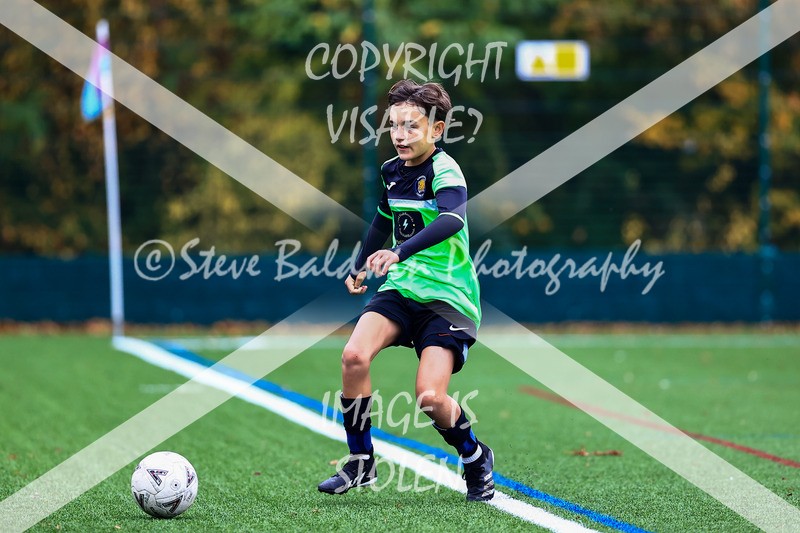1DX30583 - 2025-10-12 FC Abbey Meads U14 Orange V Kingsdown Lions U14