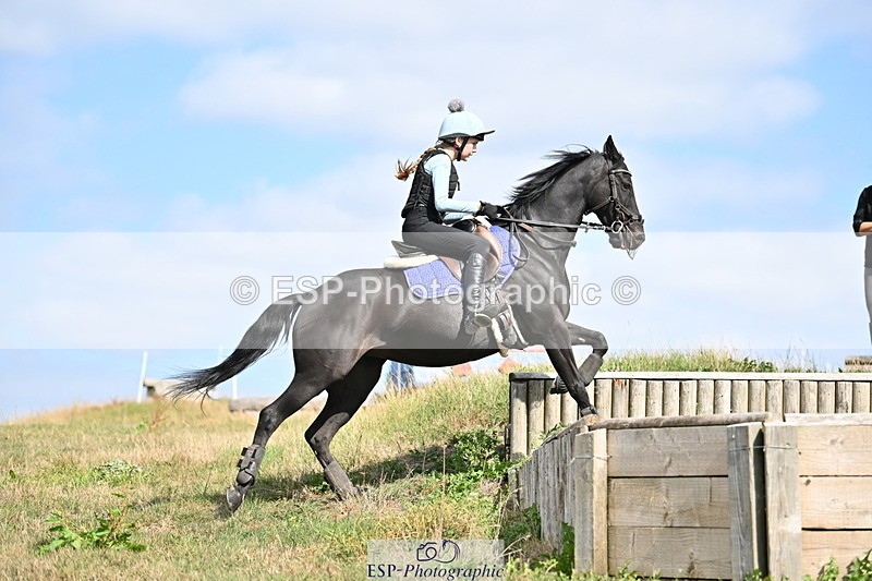 250821B-105325-00189 - Group B - Danielle