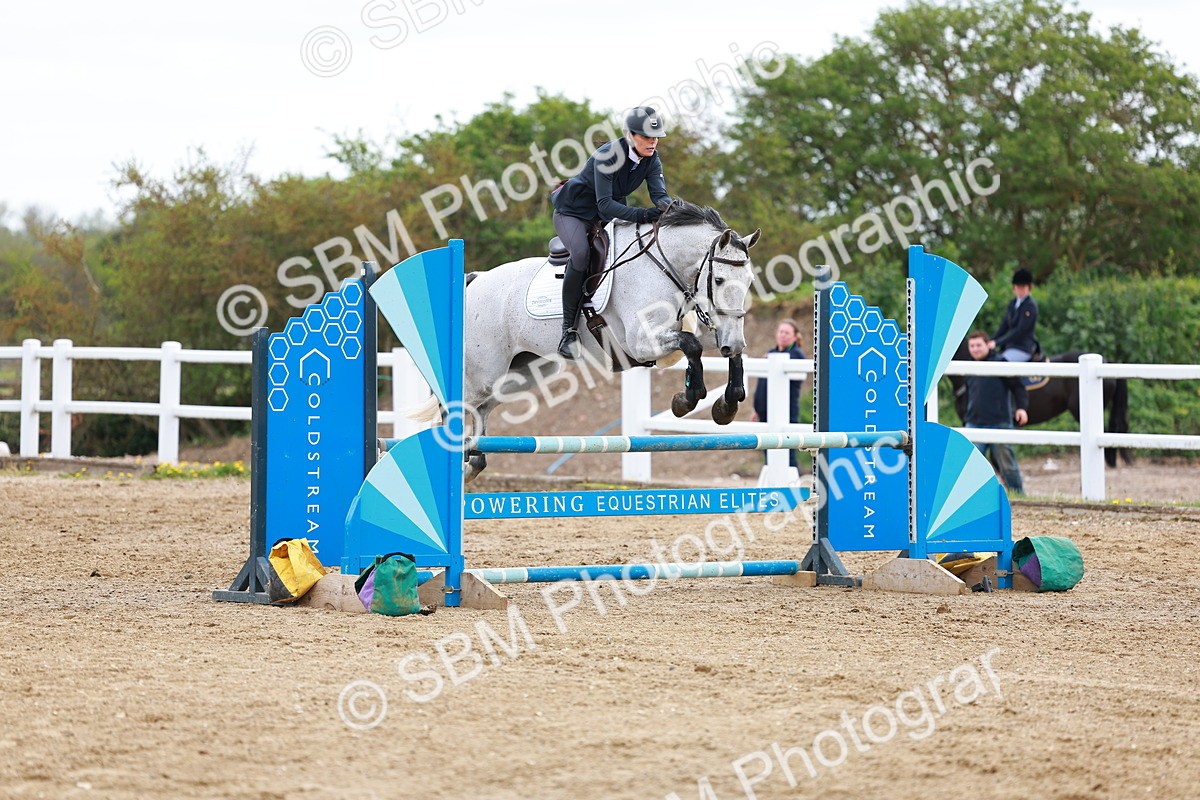 SBM_001994 - class 8 - Senior British Novice - 90cm
