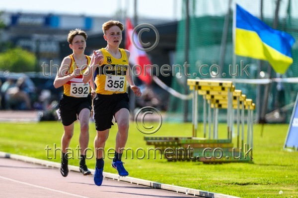 West25Sat-928633 - Track Male