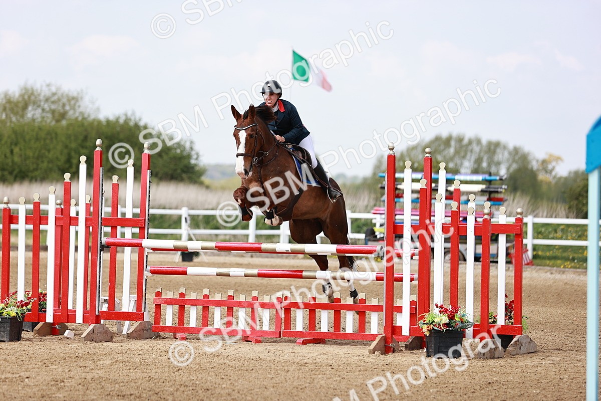  - Class 24 - Senior Newcomers - 1.10m