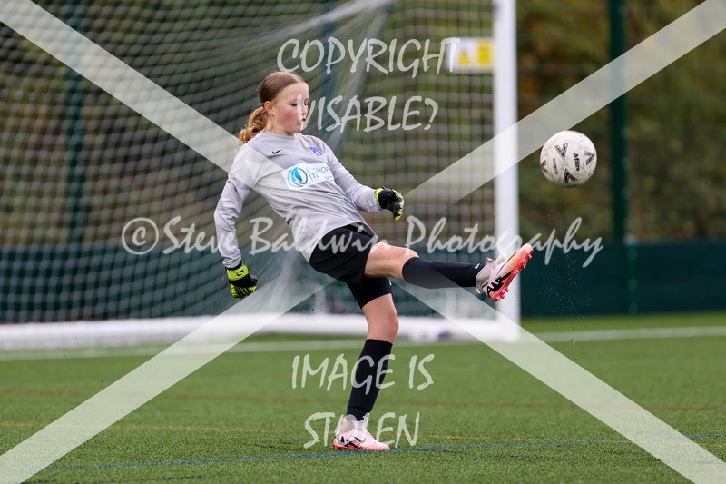 1DX30587 - 2025-09-13 FC Abbey Meads U13 Blue Girls V AFC Corsham U13 Pumas