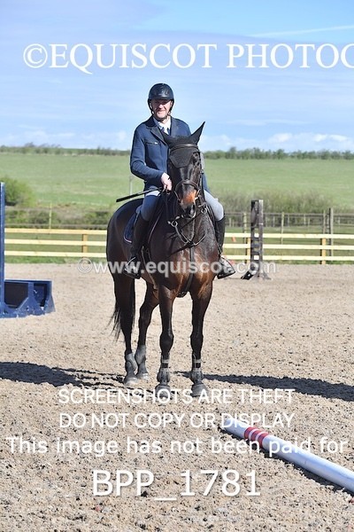 BPP_1781 - CLASS 18 SUN Senior Newcomers/ 1.10m Open