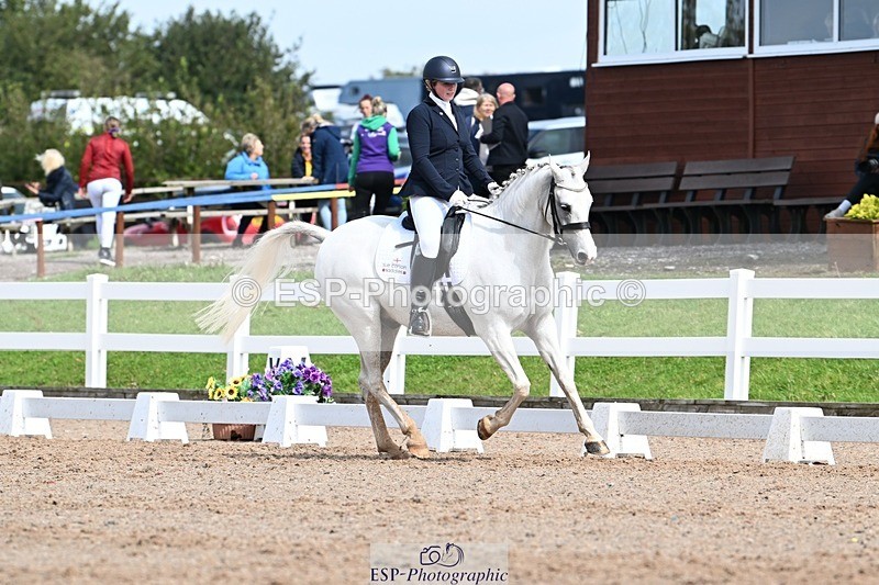 250907-132713-10143 - 065-Jessica.PerrySilver.Secret