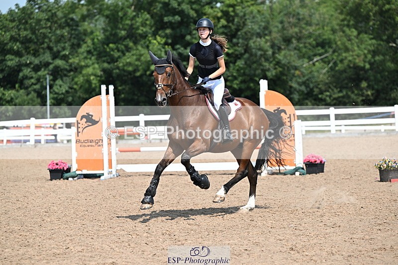 240801A-121805-00743 - Cls 10 1.05m Amateur Qualifier